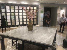 Nuage Table